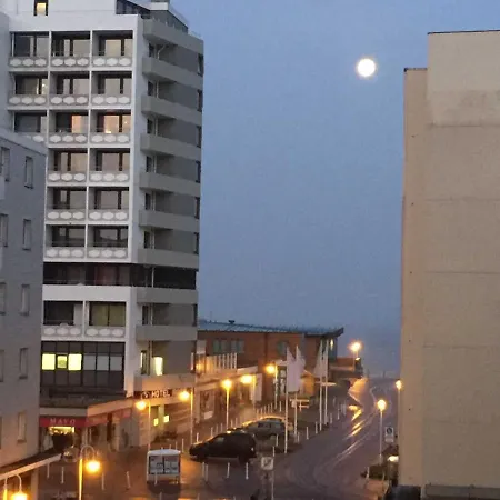 Appartement App_ 51 _ Strandstr_ 22 *